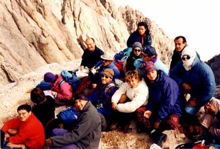 L' allegra brigata gozzoviglia sulla cima del Corno Grande